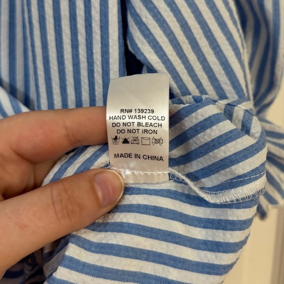 Pomander Place Tuckernuck Women's Small Blue
Stripe Selena Seersucker Blouse - Picture 8 of 12